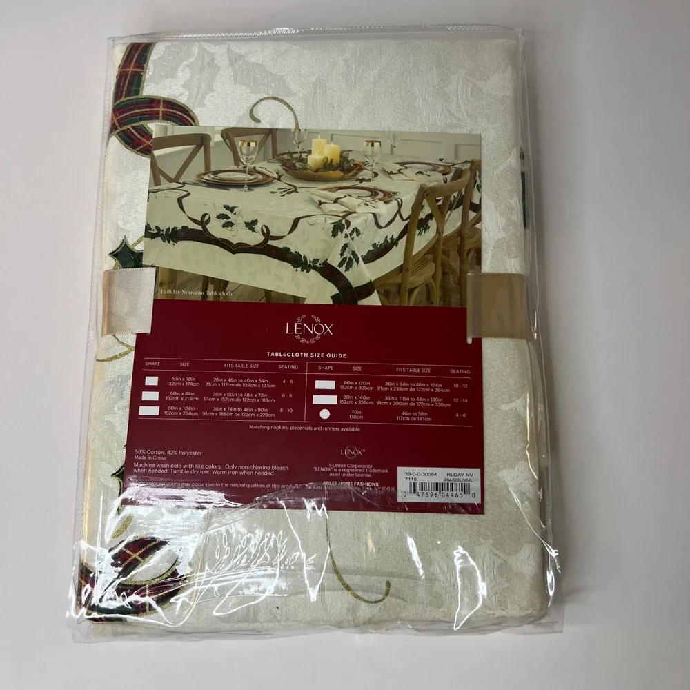Lenox Holiday Nouveau‎ Tablecoth Plaid Holly Leaves 60 x 84 NIP Cotton Polyester